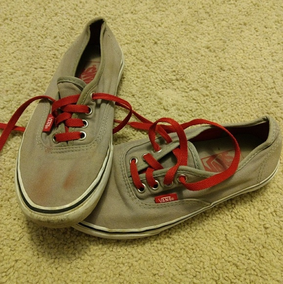 vans red laces